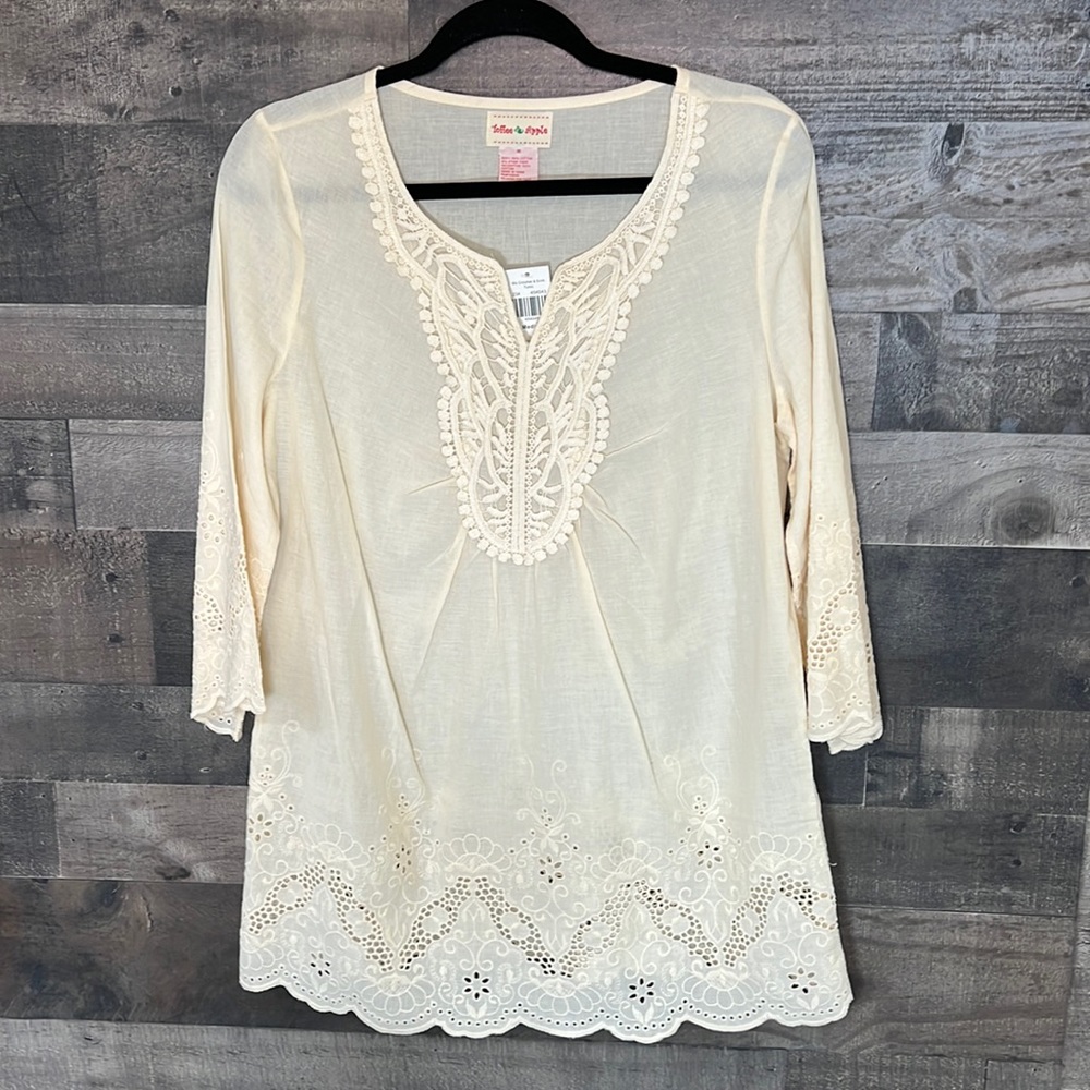 New Pretty Lightweight Cream 3/4 Sleeve Toffee Apple Top